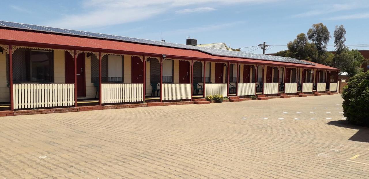 Daydream Motel And Apartments Broken Hill Exterior photo