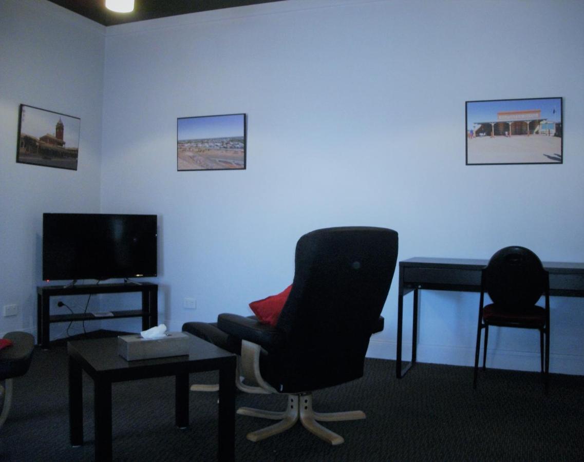 Daydream Motel And Apartments Broken Hill Exterior photo